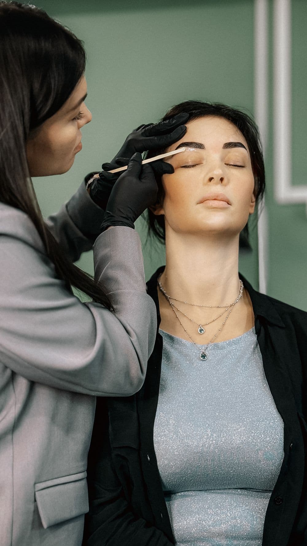 Professional brow shaping